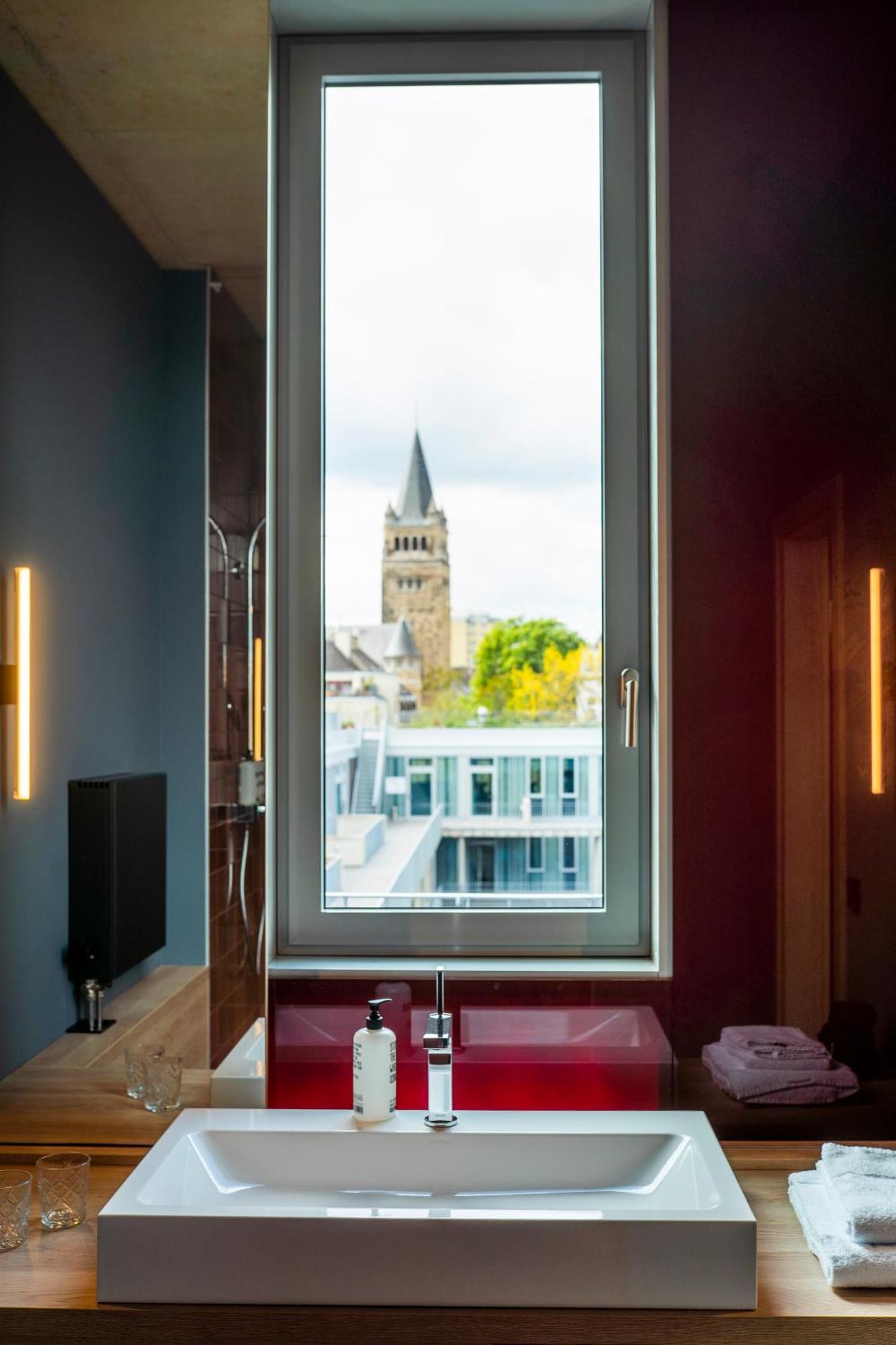 Theclouth Hotel 3*