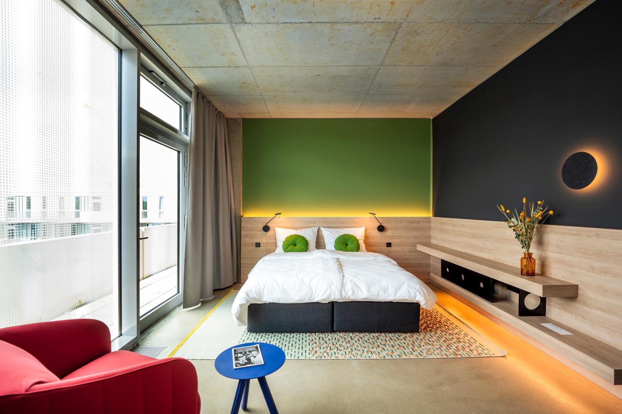 Theclouth 3* Cologne